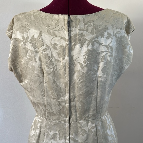 White/cream vintage brocade wiggle dress by Cathy Gray Inc - Picture 4 of 5